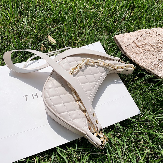 バッグ2020新しい波の夏のファッションダイヤモンドチェーンショルダーメッセンジャーバッグネット赤ブロードバンド三日月形バッグ Tiancai_Wing_Bag4894244