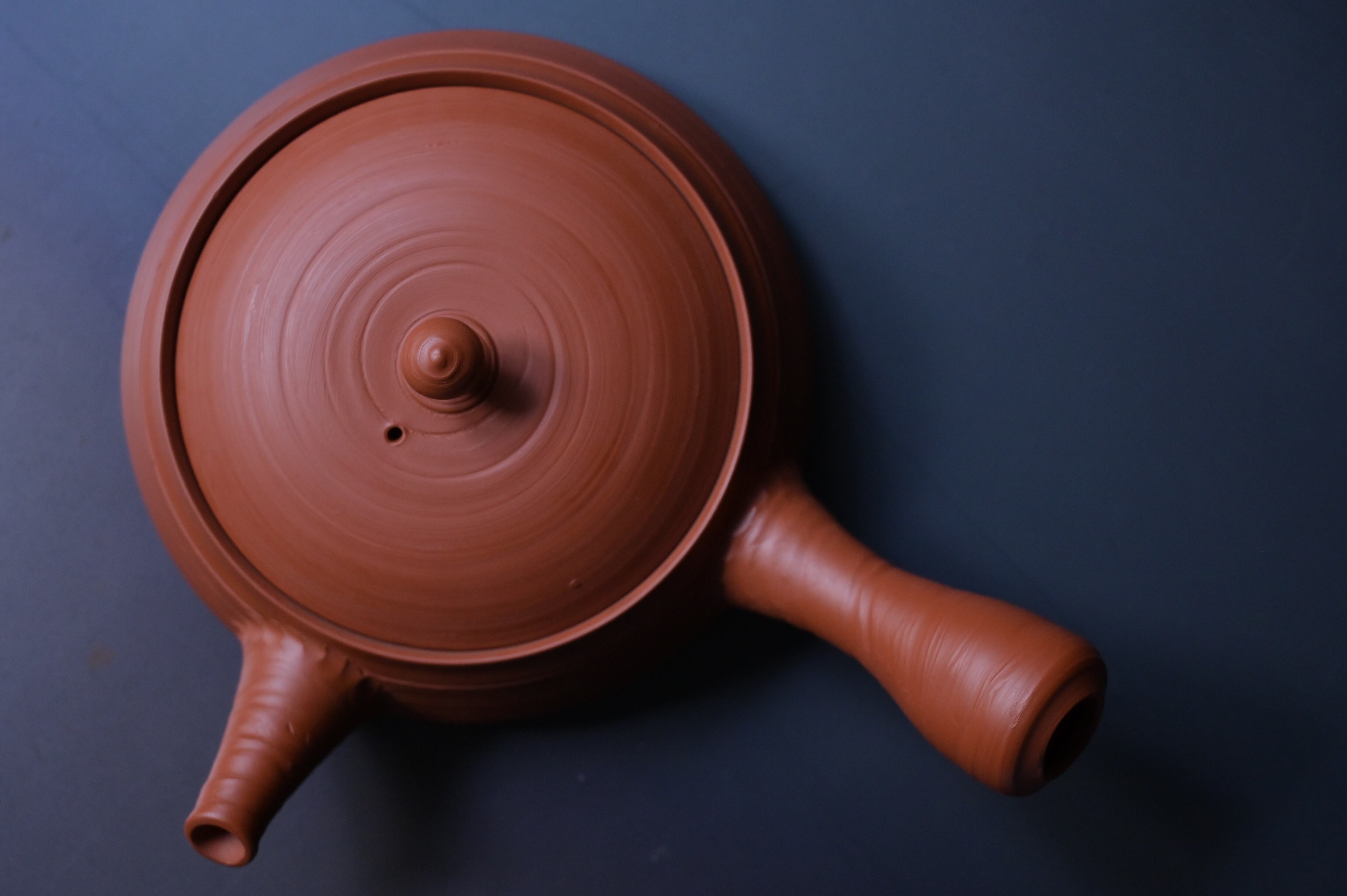 吉川雪堂 朱泥平急須 筋引 | 鎌倉倶楽部 茶寮