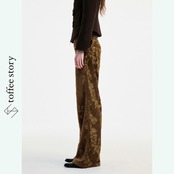 レトロの温度を歩くフローラルパンツの余韻譜 《B0061》