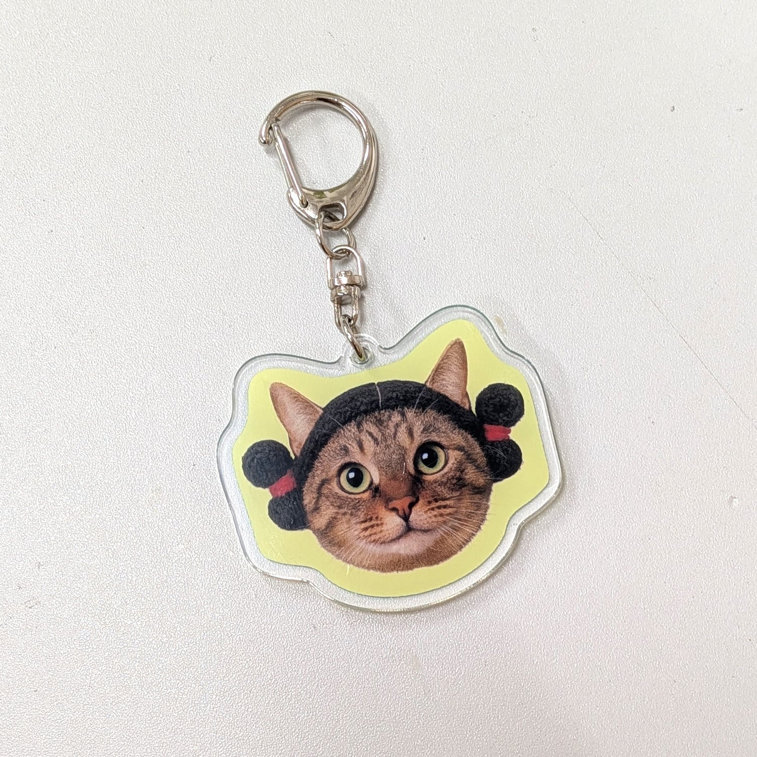 両面みずら猫！！ キジトラと黒猫 アクリルキーホルダー | ネコノテ堂