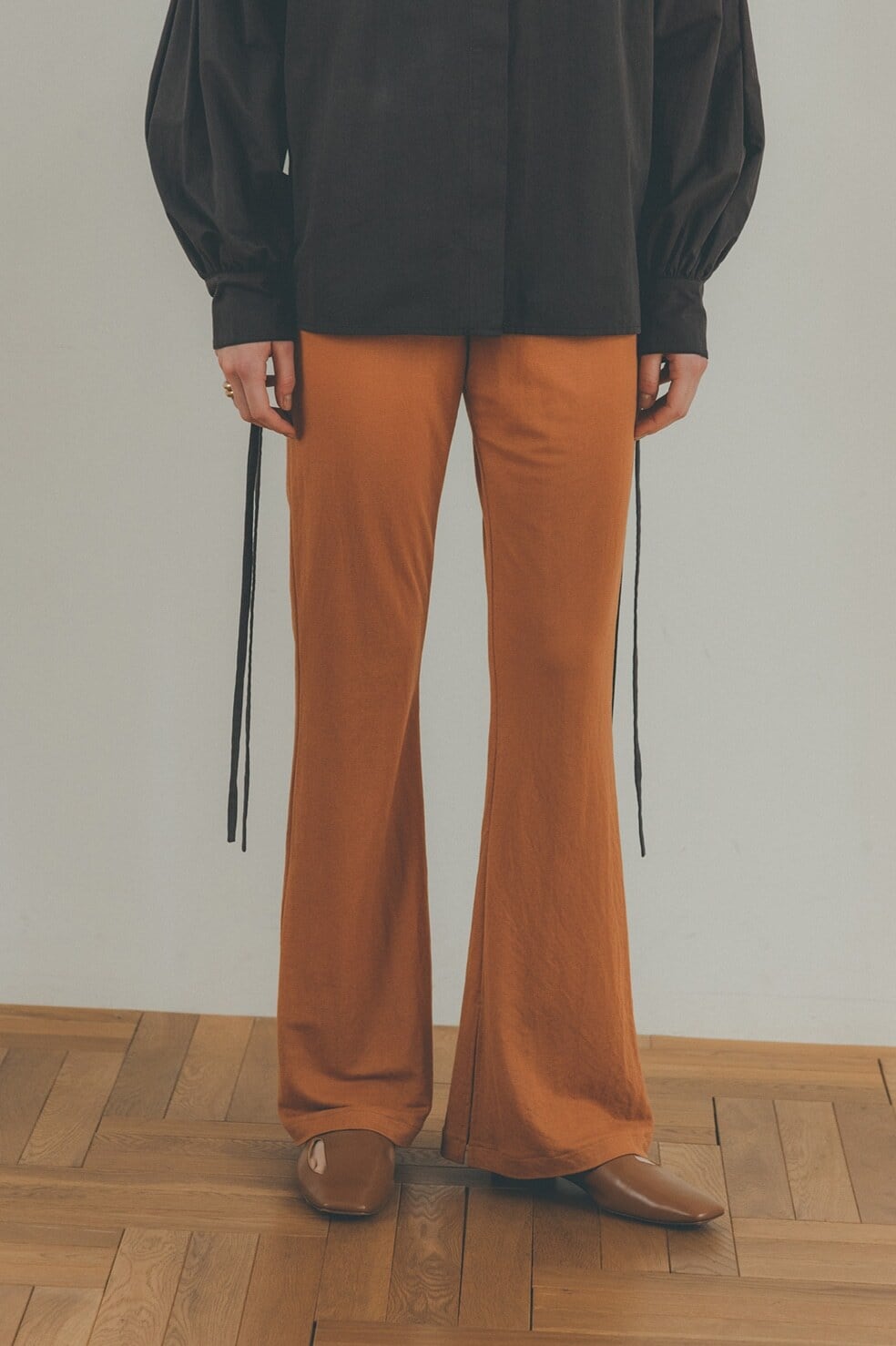 22SS】CLANE クラネ / SOFT JERSEY FLARE PANTS | TRENTオンライン ...