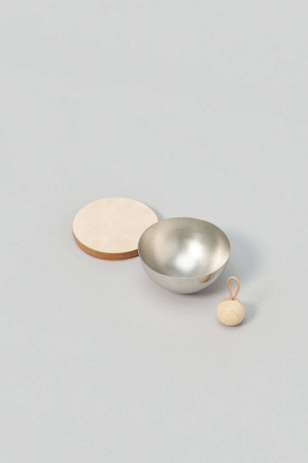 _Fot - bowl S :natural|レザー蓋付きステンレスボウル/ウッドボール付属/フレグランス対応/小物入れ/日本製