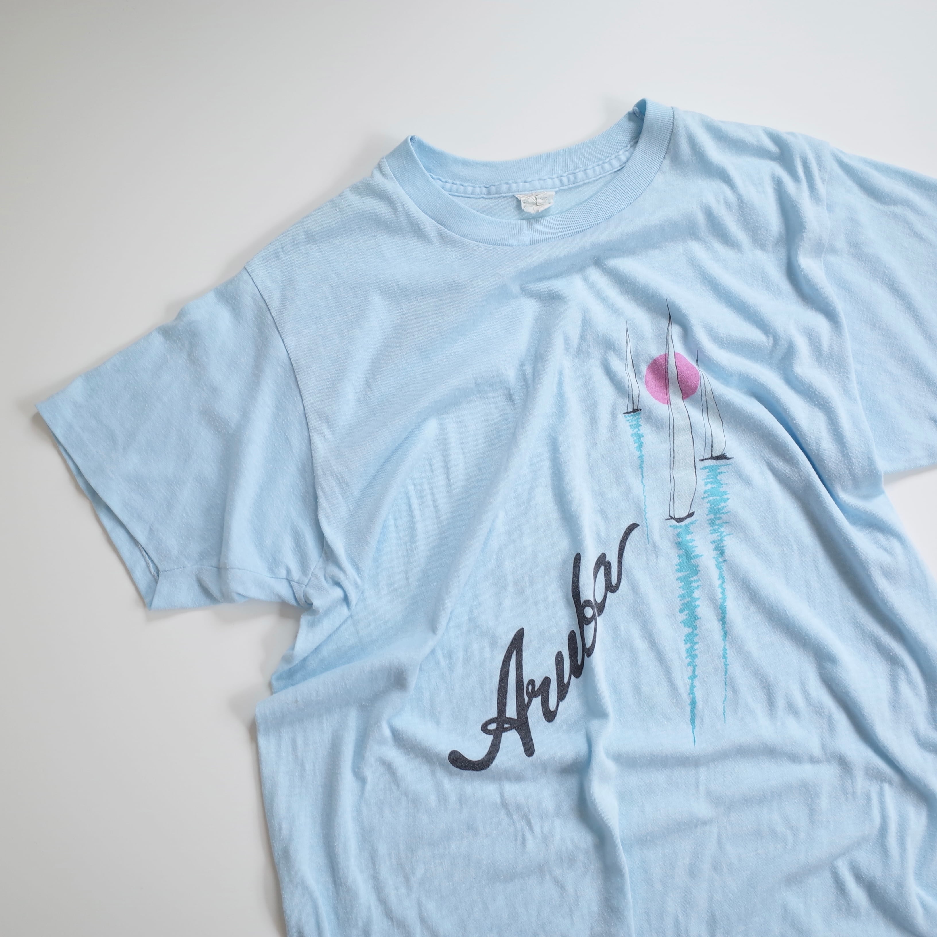 80s aruba tee
