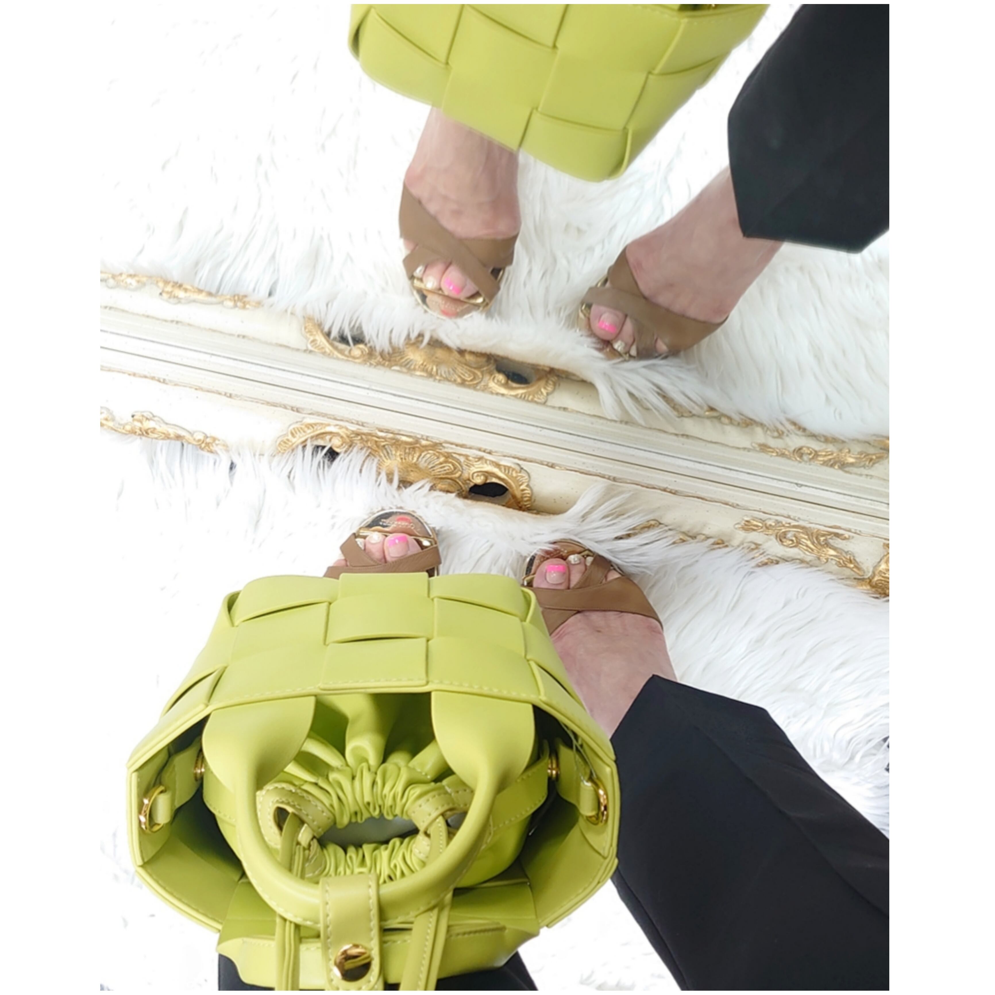 motte レザーブレードミニバッグ/ネオングリーン