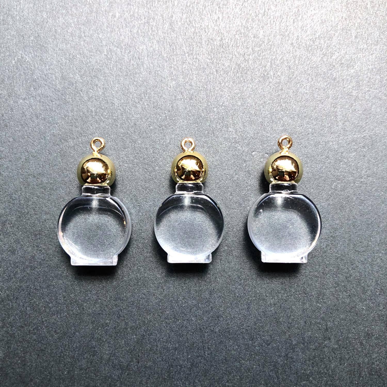 凛　香水瓶キーホルダー ハンドメイド ハンドメイド・手芸 凛様専用 香水瓶キーホルダー