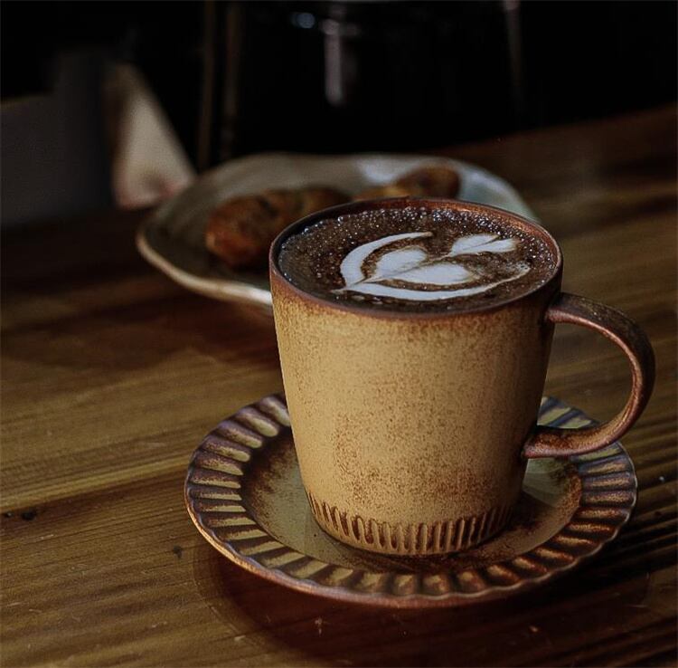 ハンドメイド ギャザリング マグカップ コーヒーカップ