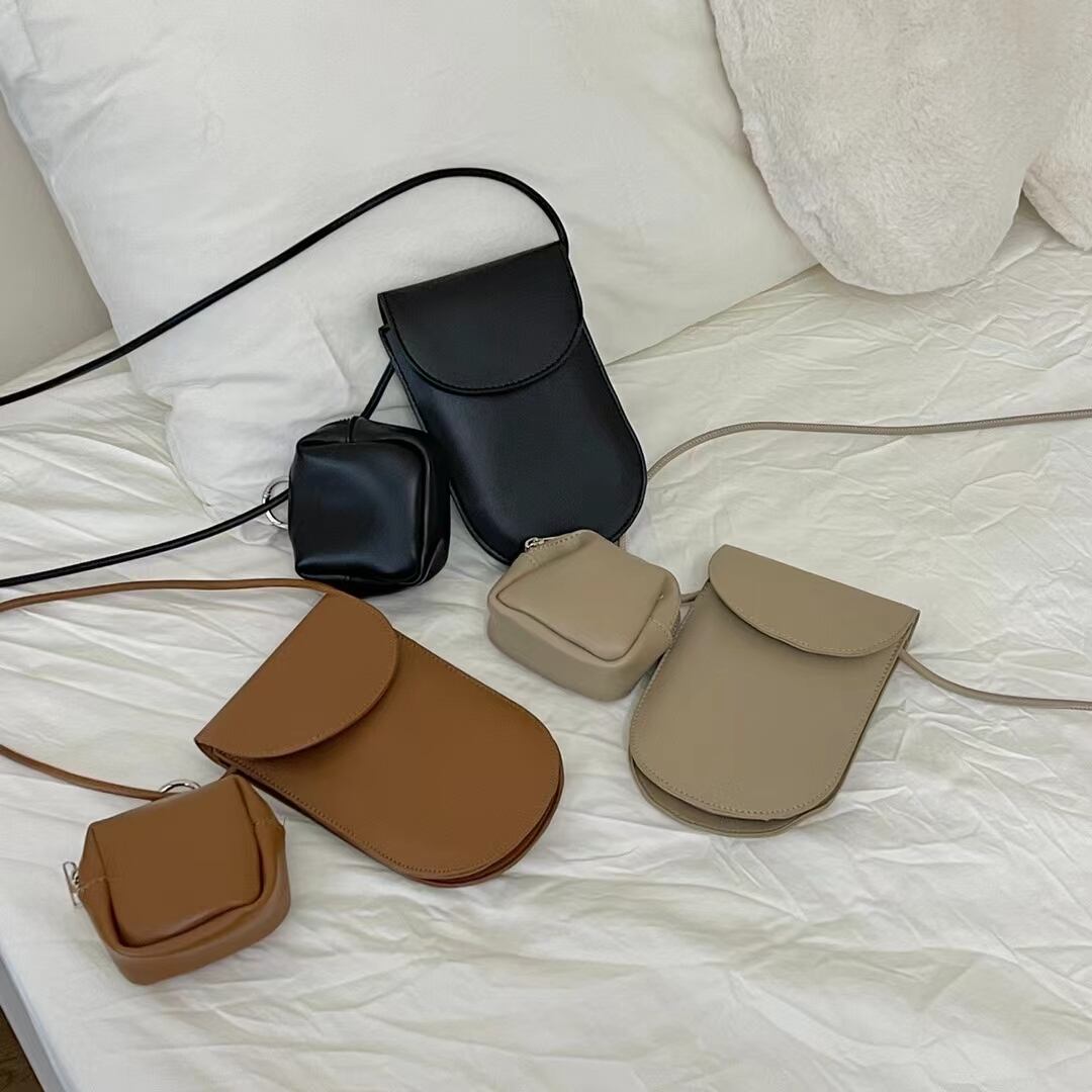 ミニポーチ付きショルダーポシェット AS048-5558