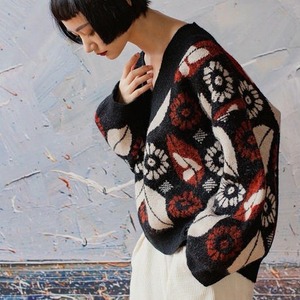 retro flower v-neck sweater