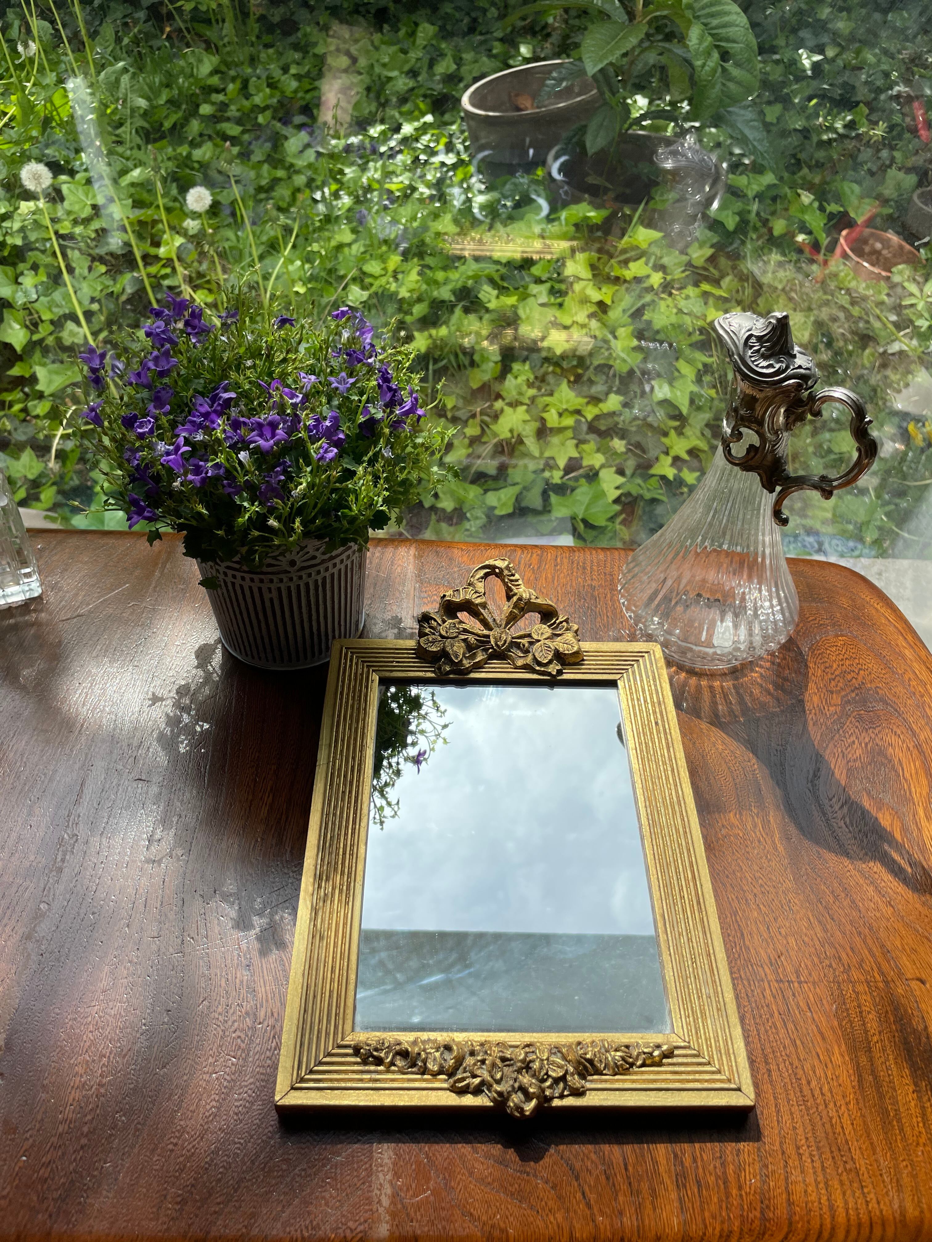 ref : 778 アンティーク・リボンガーランドウォールミラー