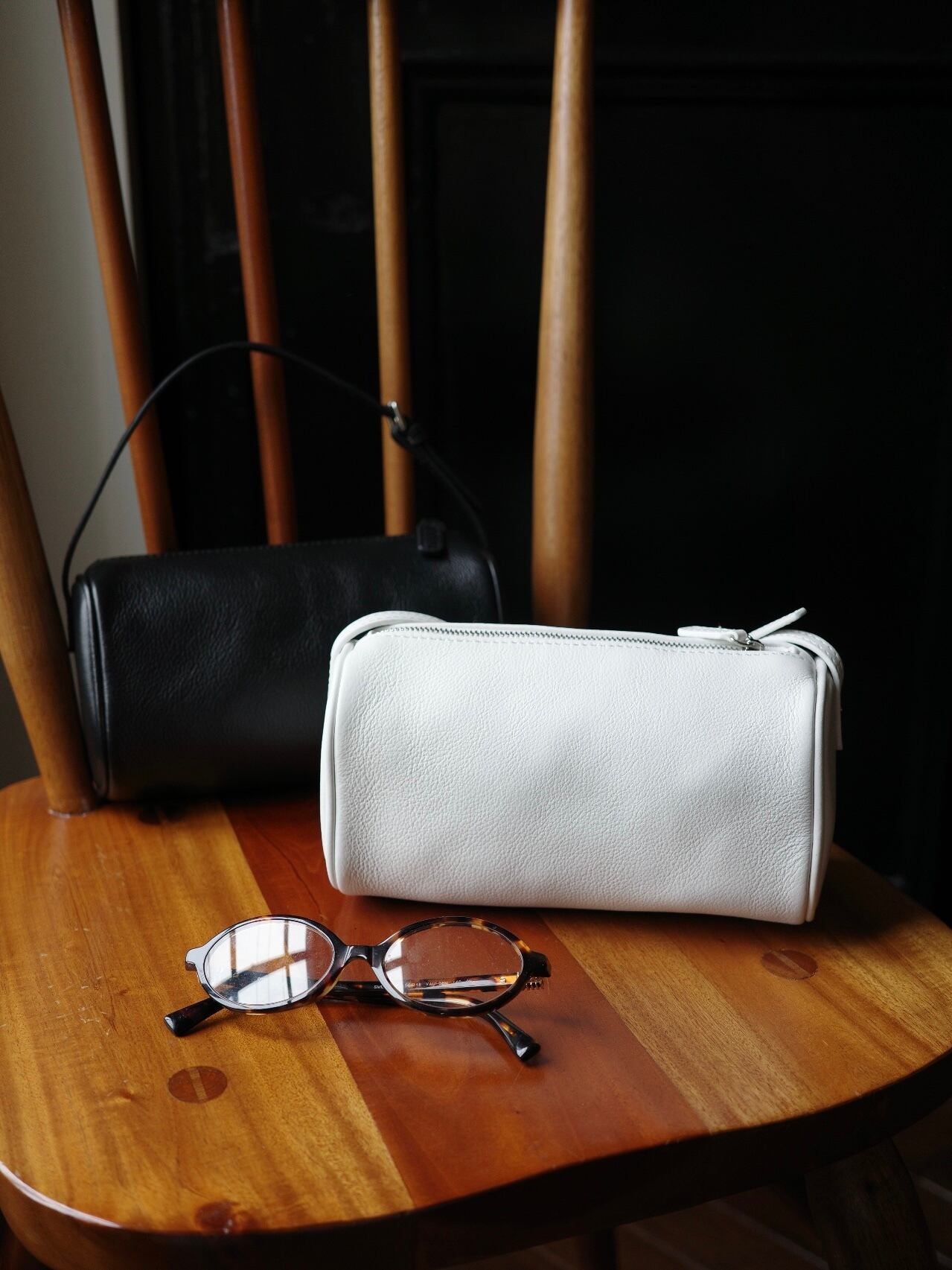 Barrel bag / white,black (10月中旬〜下旬頃発送予定)