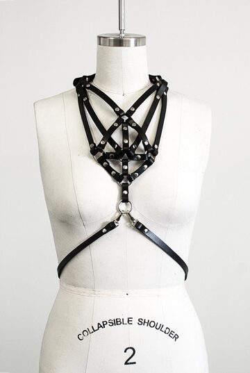 ZANA BAYNE gigi harness - spiked | Pay ID
