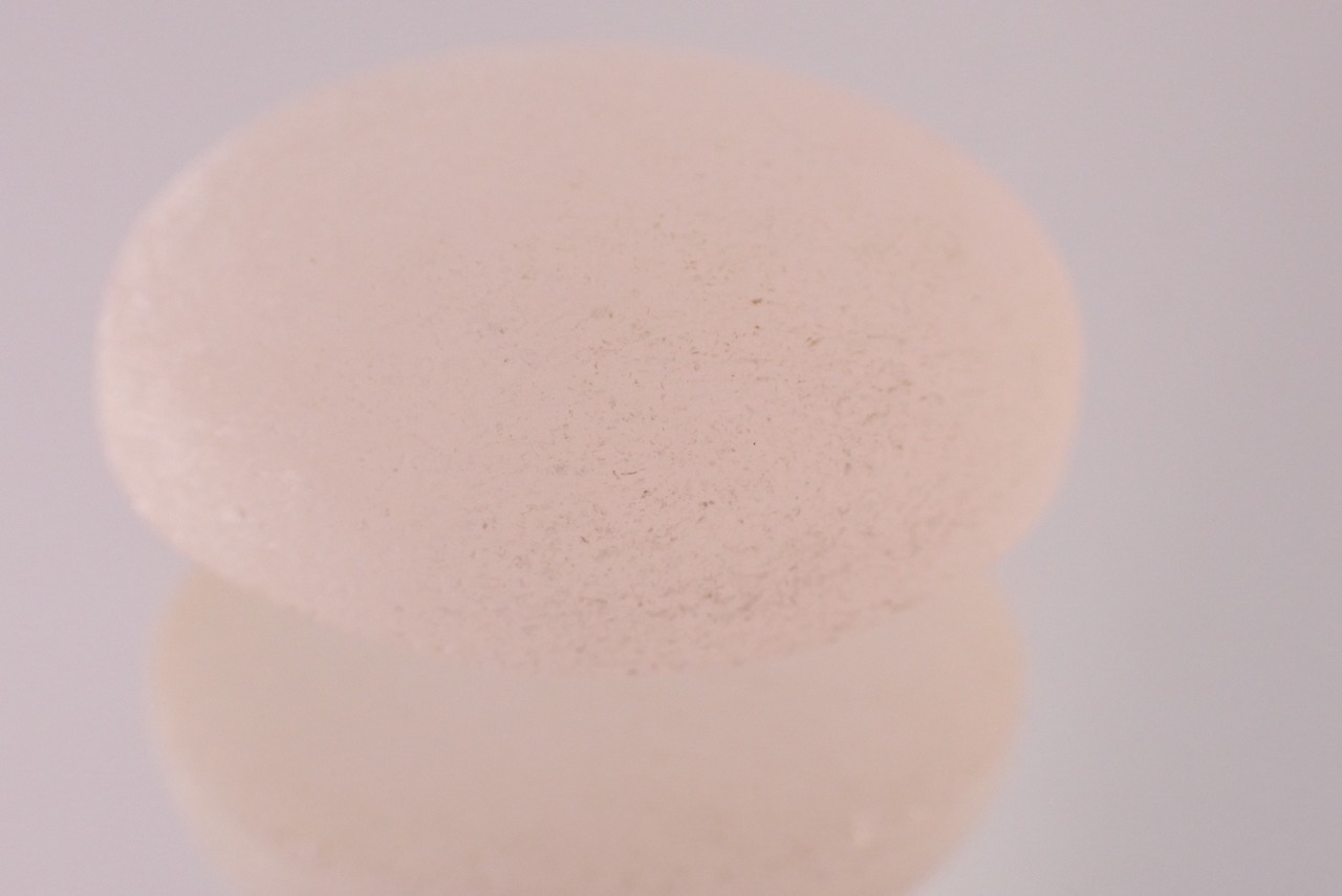 【研磨セット】未研磨ローズクォーツ(原石のみ)　4.26g　[D2-490]