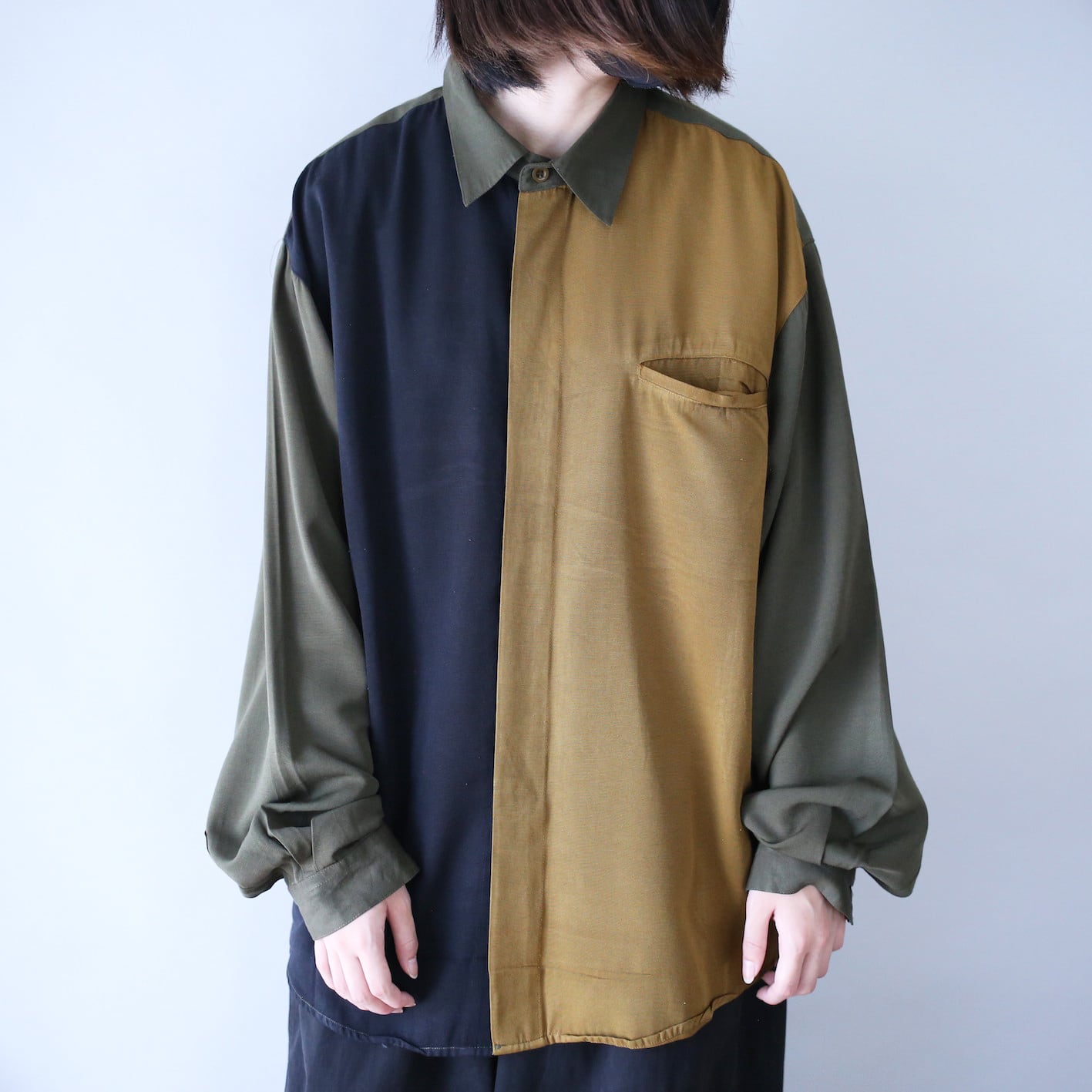 3-tone switching design fry-front loose silhouette shirt