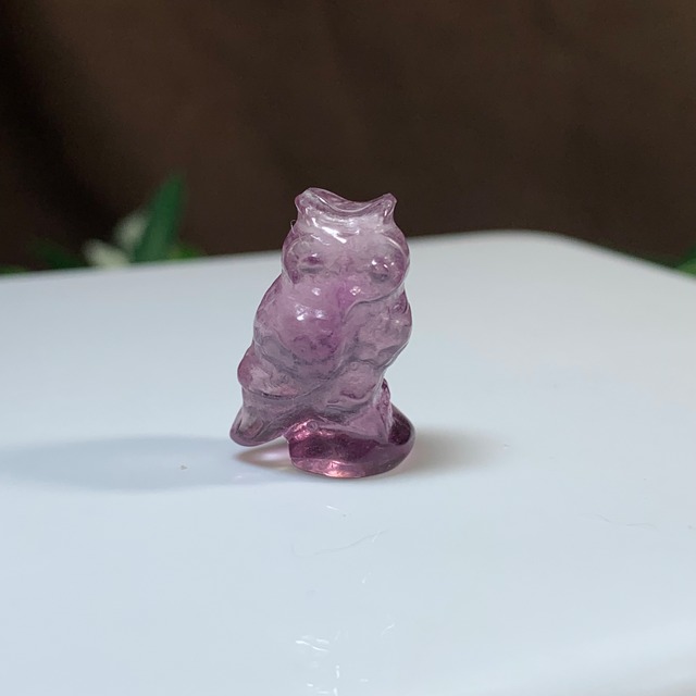 39.可愛い小さいフローライトふくろう