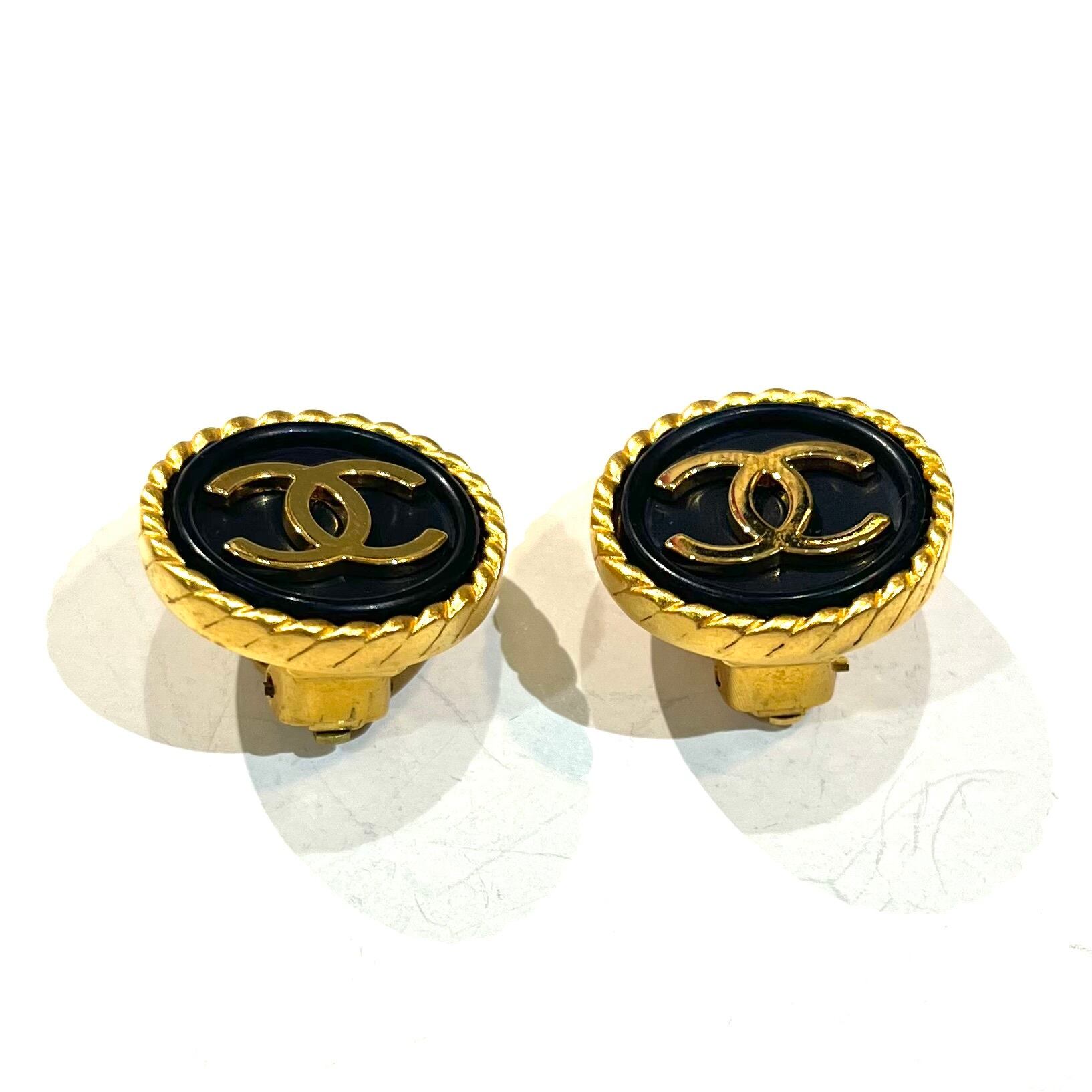 CHANEL】2364 シャネル96年製 ヴィンテージ ブラックゴールドココ
