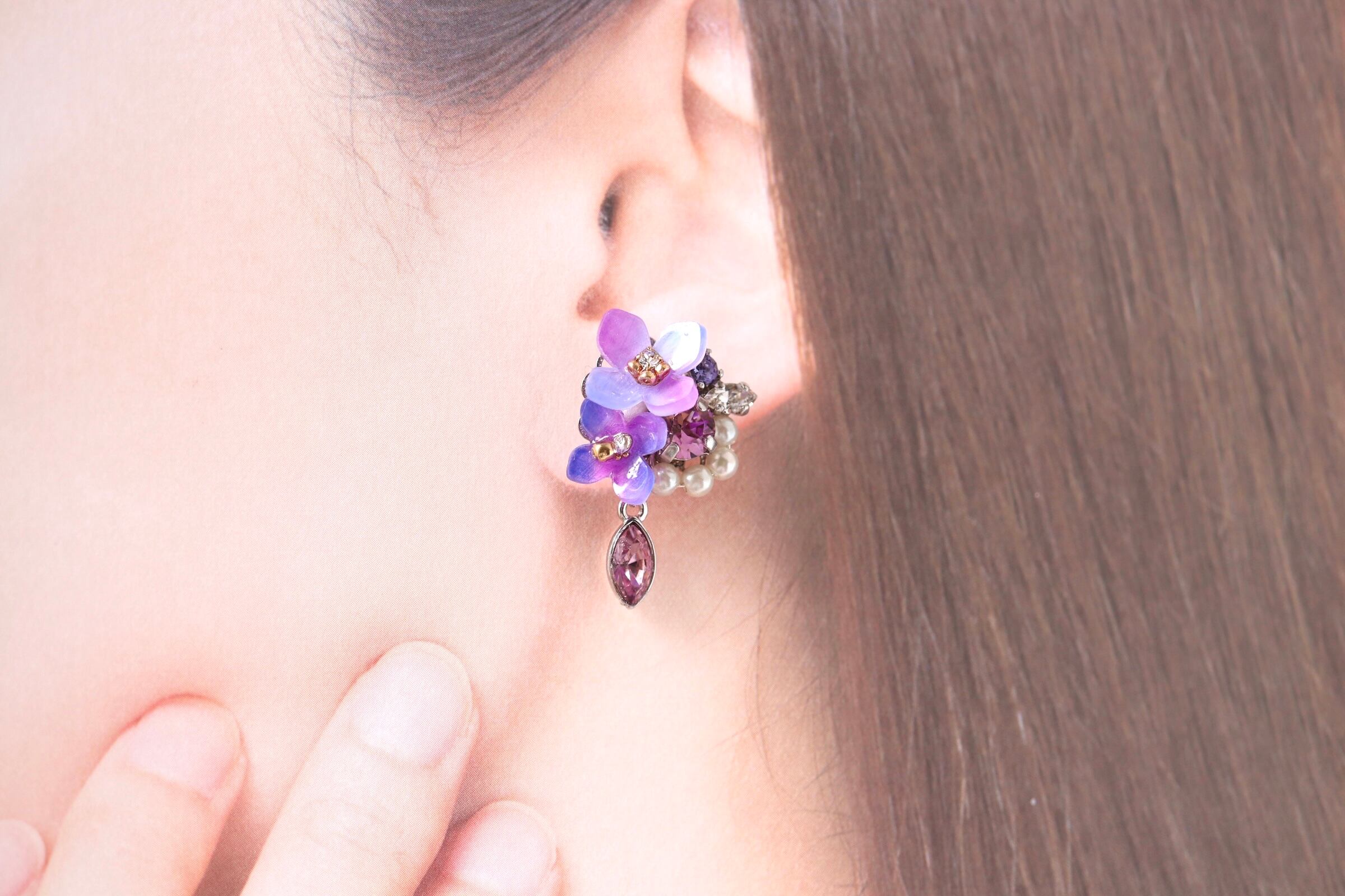 紫陽花とスワロフスキー bijouのピアス／イヤリング | 大人可愛い 