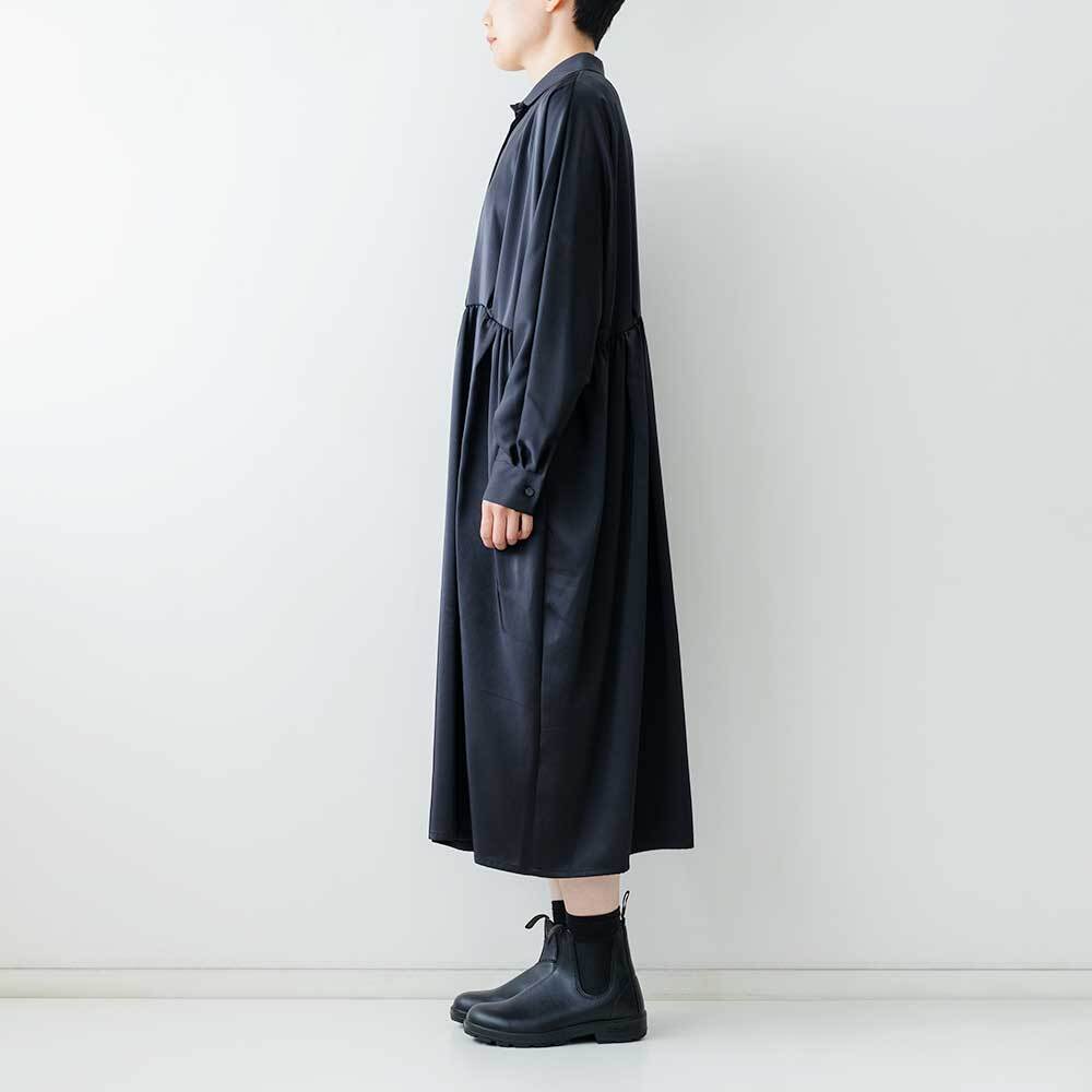 mizuiro ind サテンラウンドカラーフロントフライワンピース
