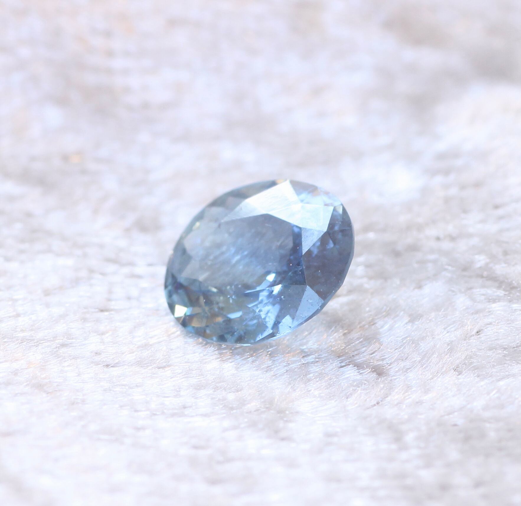 ほんわかした空みたいなブルーサファイア 1.36ct | パトラ・ジェム
