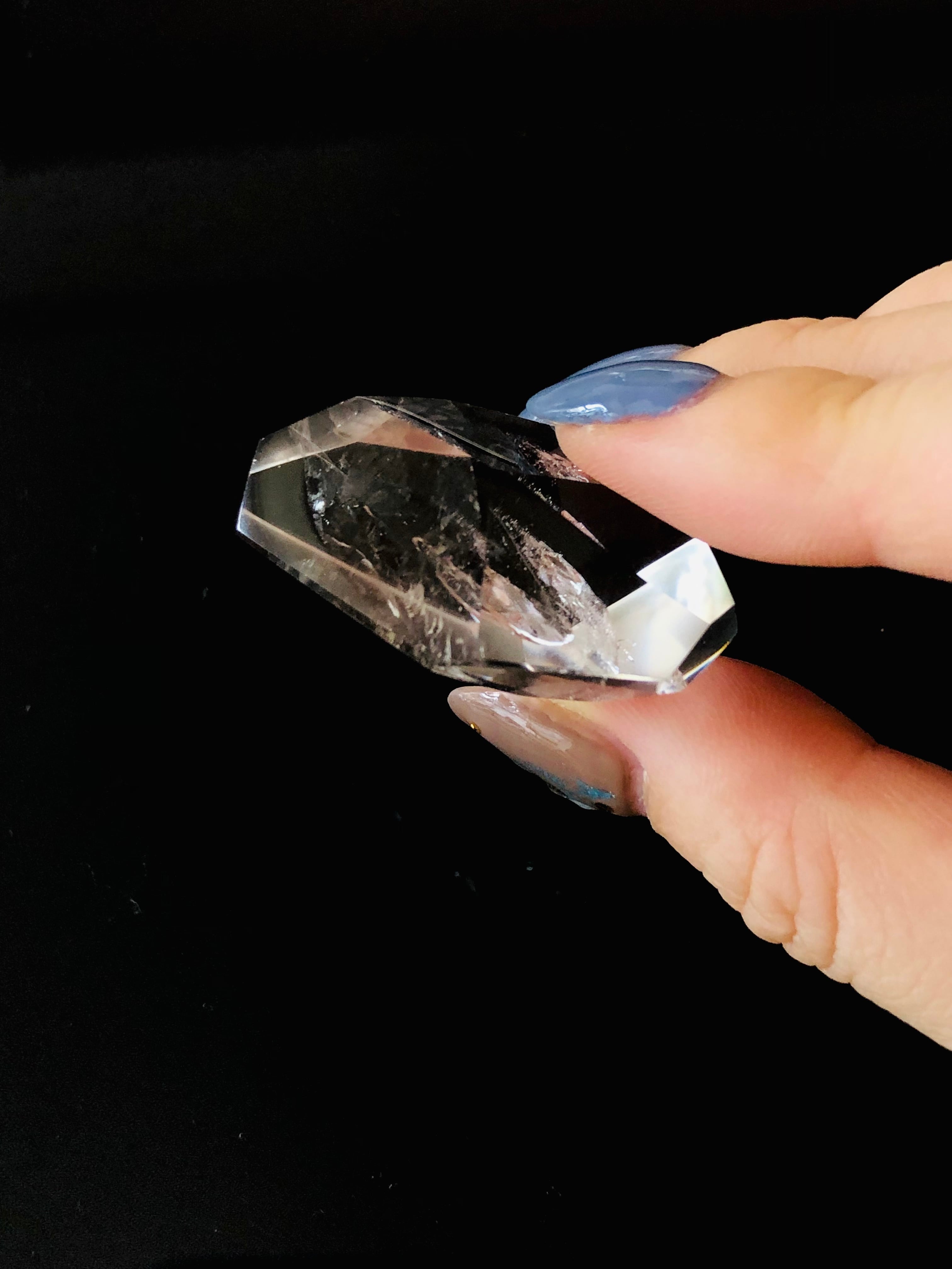 希望で未来を照らす石！アイリスクォーツタンブル（虹入り水晶）①