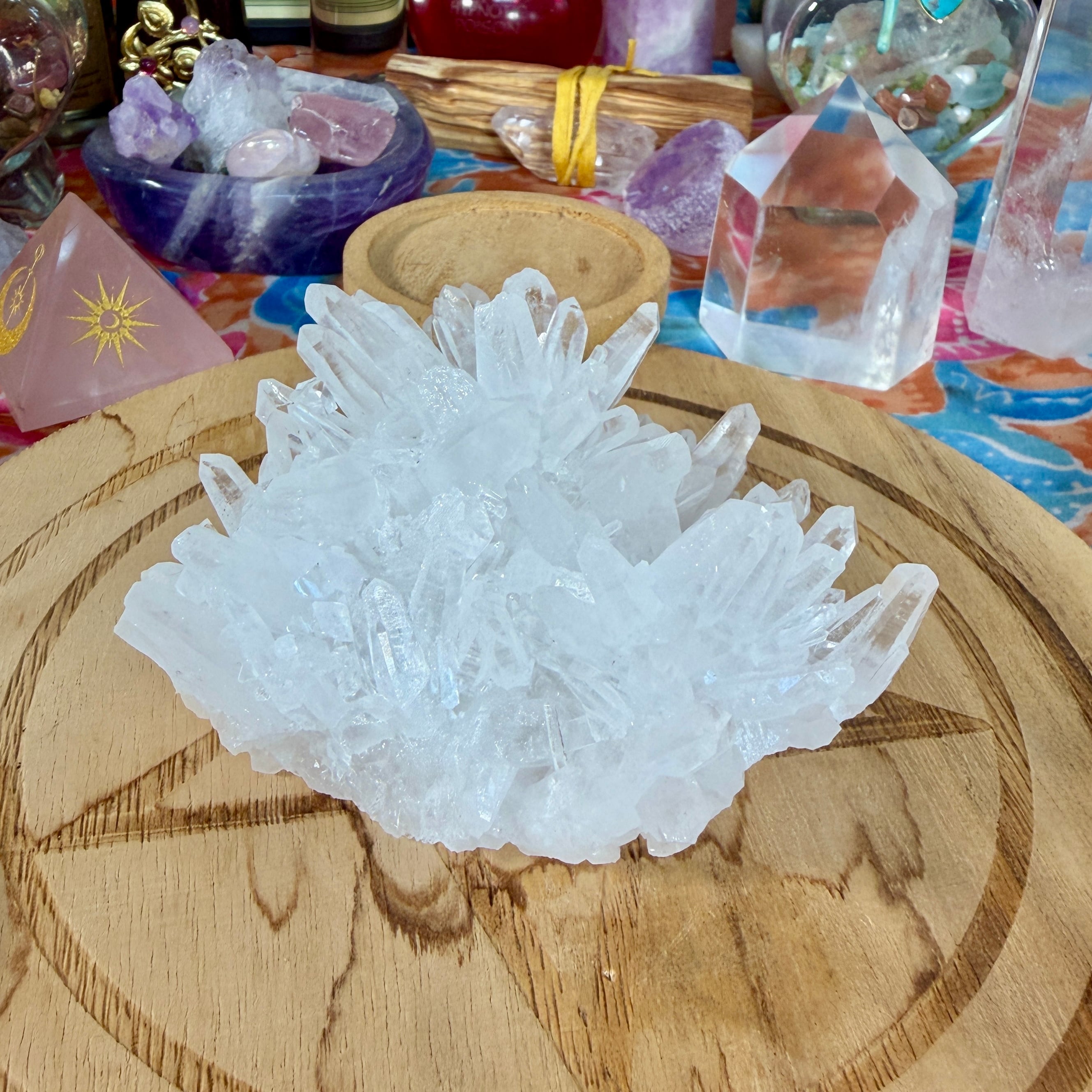 魔女の祭壇】クリアクォーツ クラスター / 水晶 | クリスタルと魔法の