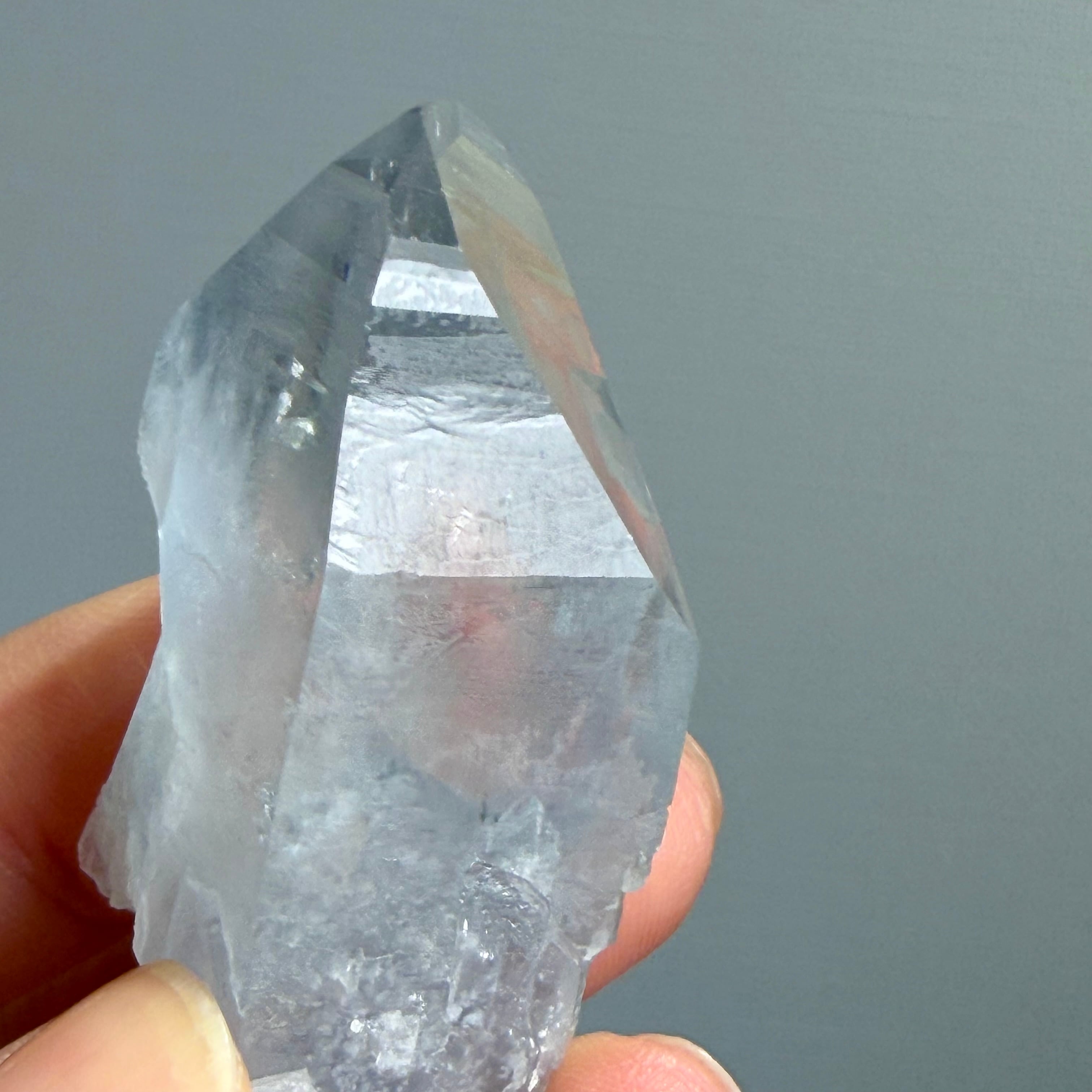 セレスタイト 原石 単結晶 251203 高透明度 ブルークリスタル 虹入り