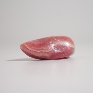 インカローズ ロードクロサイト / タンブル 握り石