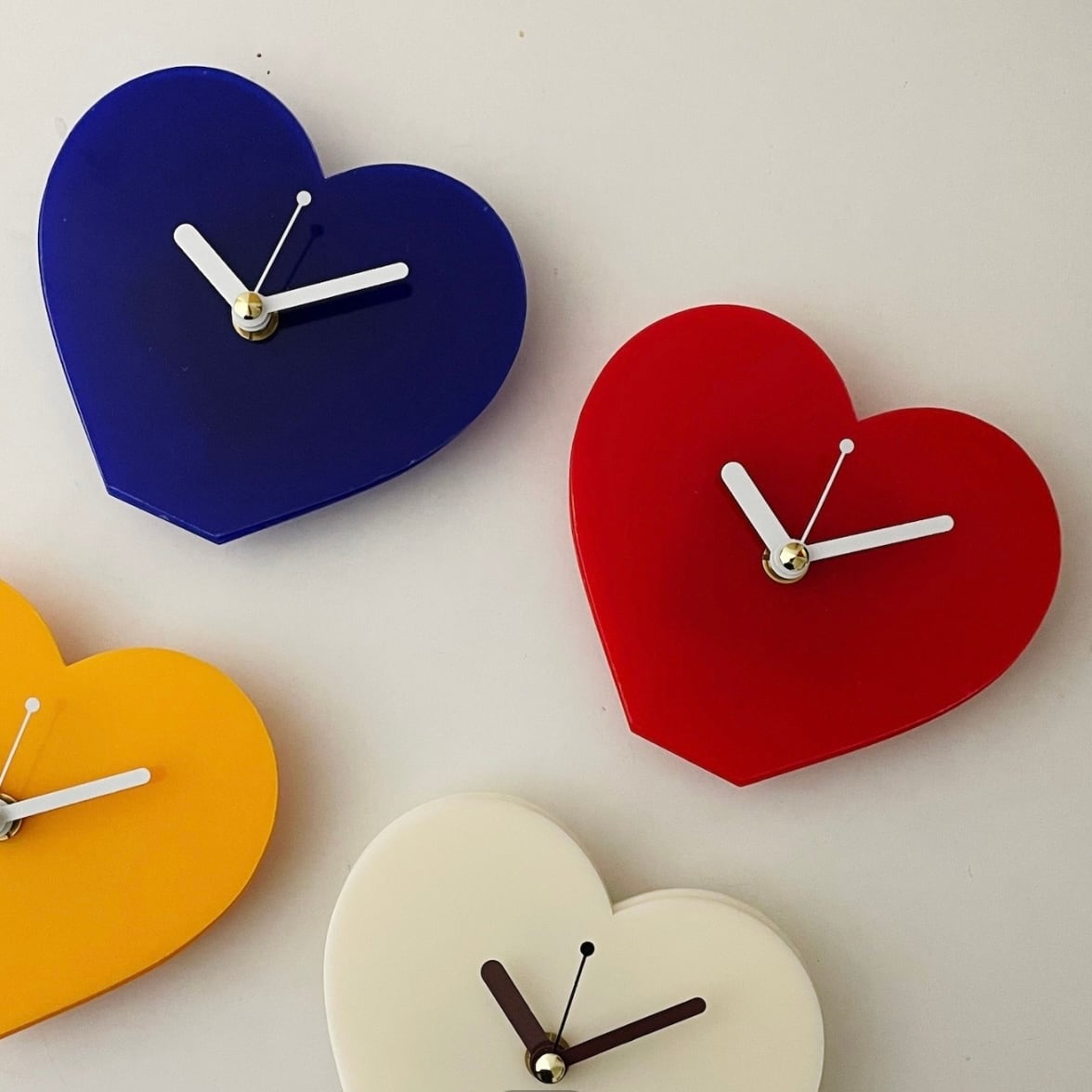 mini heart clock 4colors / ミニハート クロック オブジェ 卓上時計 無音 韓国製 韓国インテリア雑貨