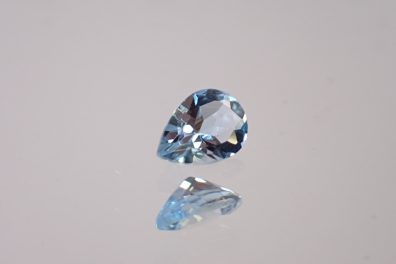 サンタマリアアクアマリン　0.37ct　 [D9-51]