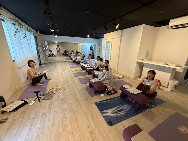 【アヌサラヨガ 1day WS  in大阪】  ～アライメントを磨き、ヨガの本質へ～　12月17日