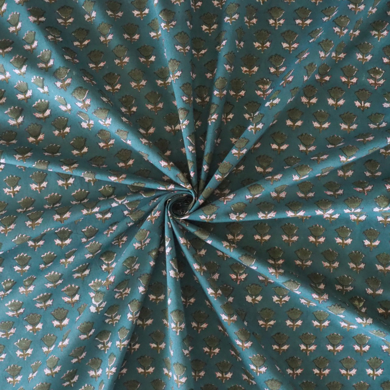 ブロックプリント生地【50cm単位】インド綿  片耳デザイン付き 小花柄 グリーン #45994-GR2