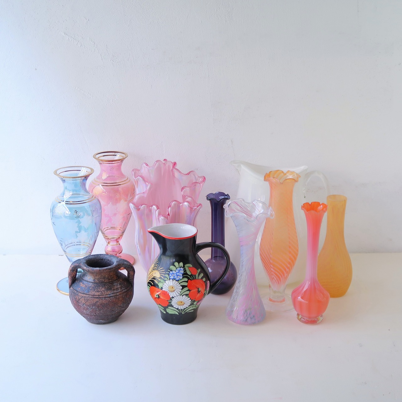 すみれ色の一輪挿し