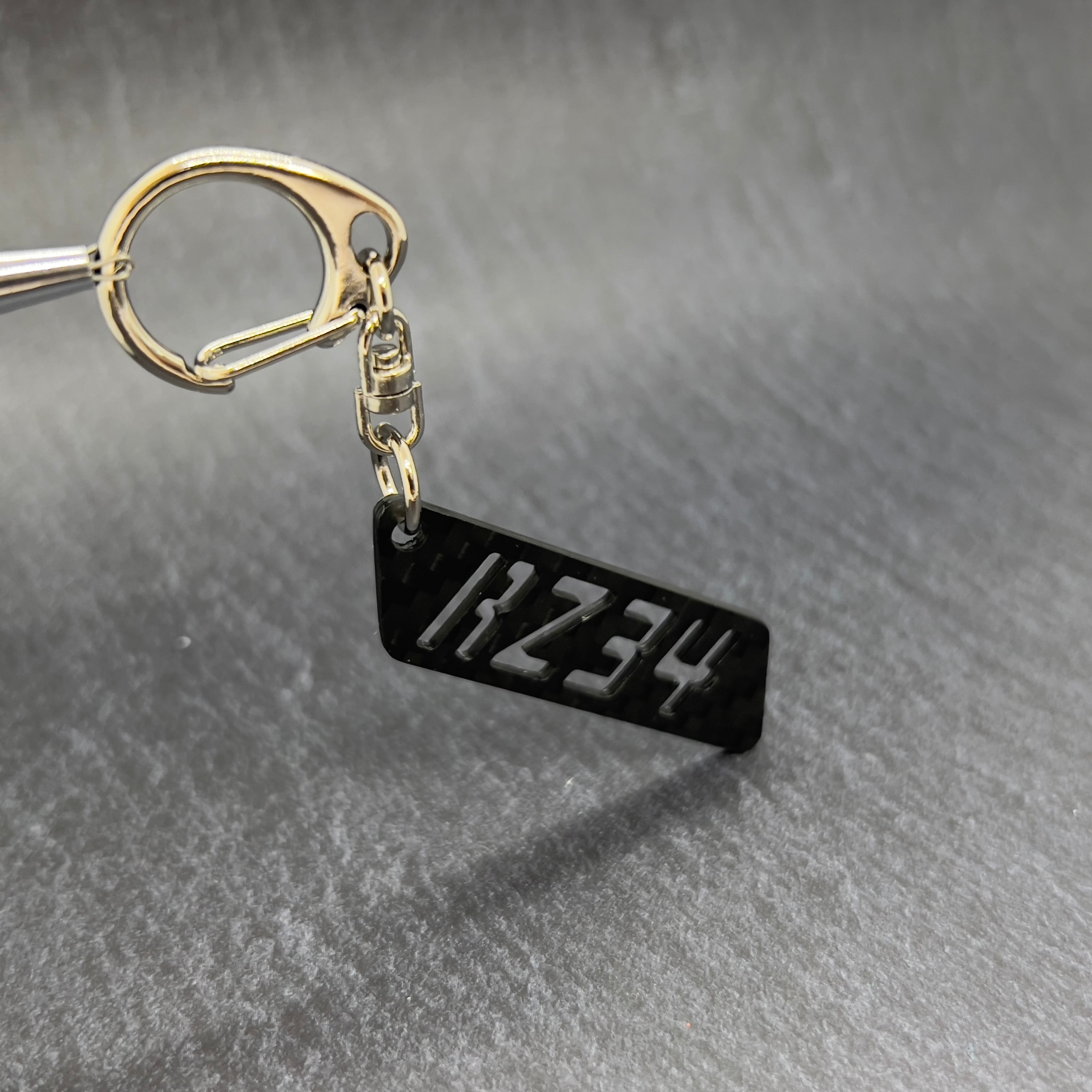 デザインキーホルダー ドライカーボン 型式 キーホルダー 日産 フェアレディZ S30/Z31/Z32