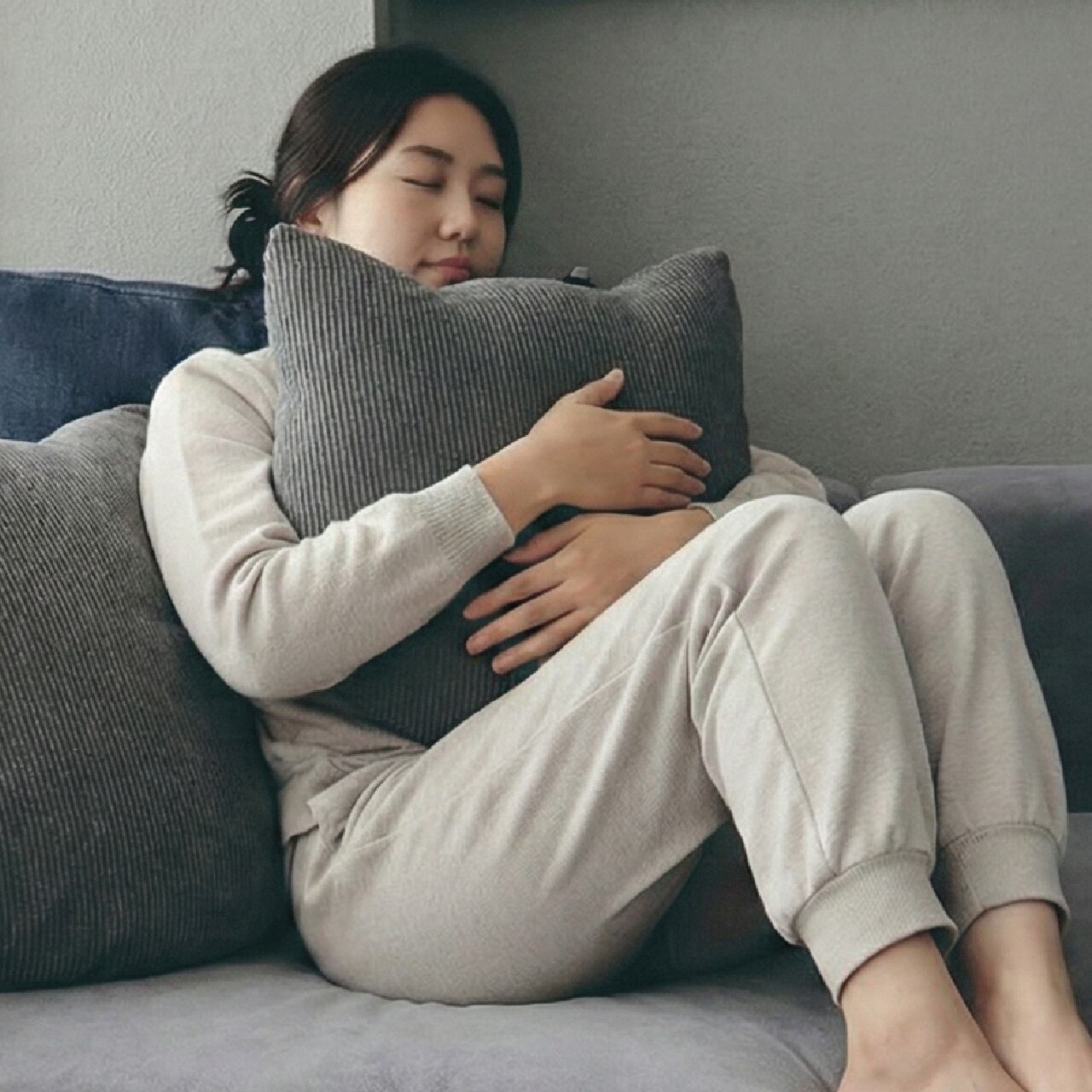 mew cushion | Pet Salone