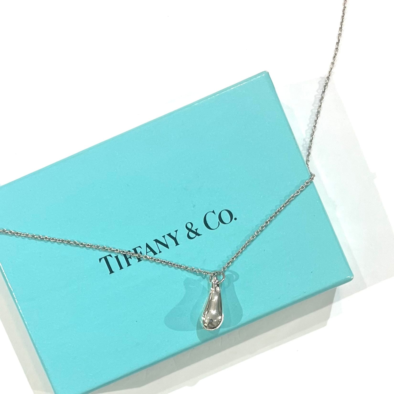 限定価格【TIFFANY&CO.】2427 TIFFANY &CO 美しい曲線美。エルサ