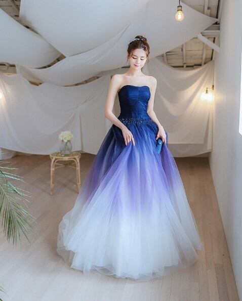 上品！ パーティードレス グレー グラデーション ベアトップ  