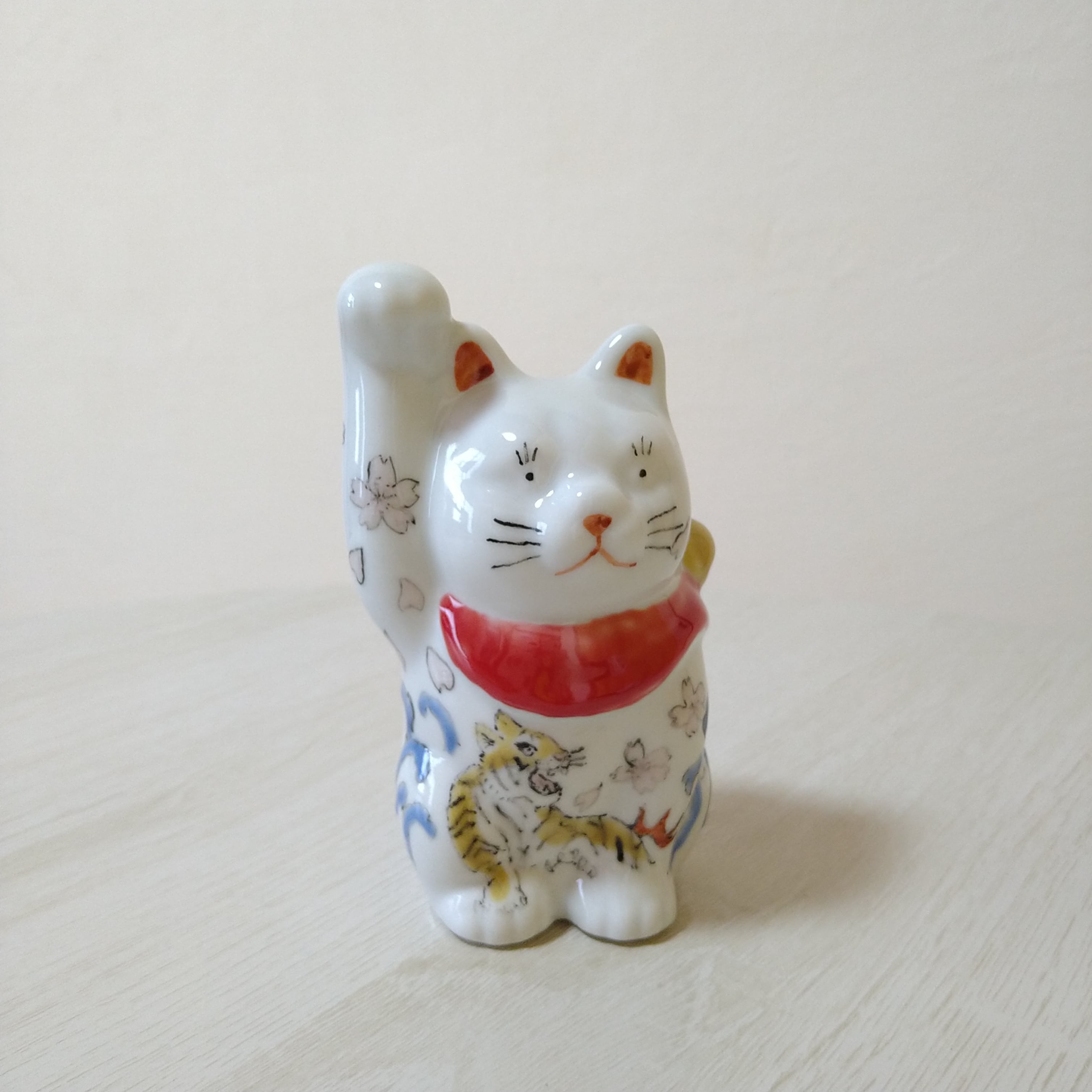 置物 | kutanieishin