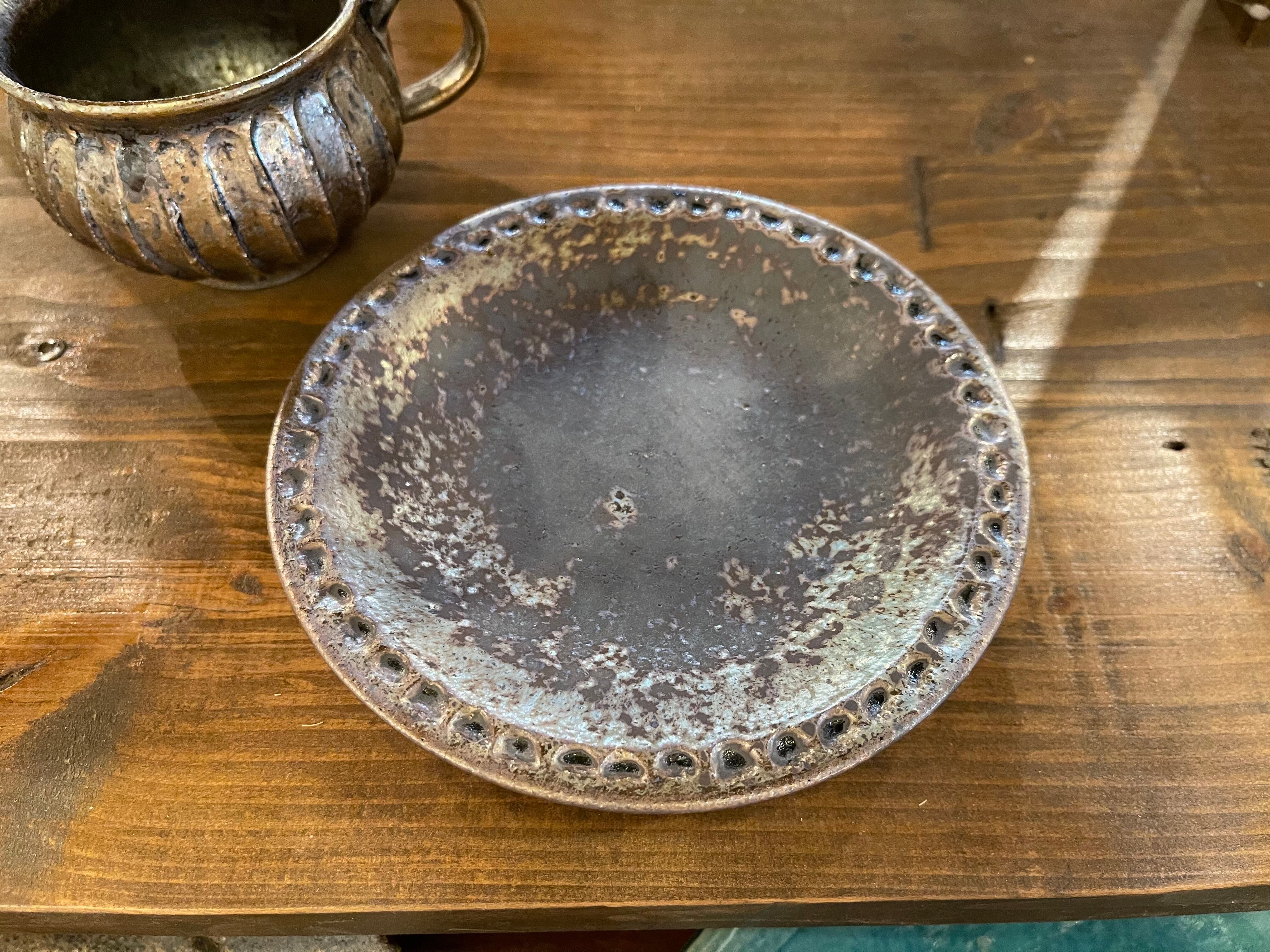 信楽焼】黒釉彫コーヒー碗皿 | 釧路の雑貨屋P-Nuts【ピーナッツ】