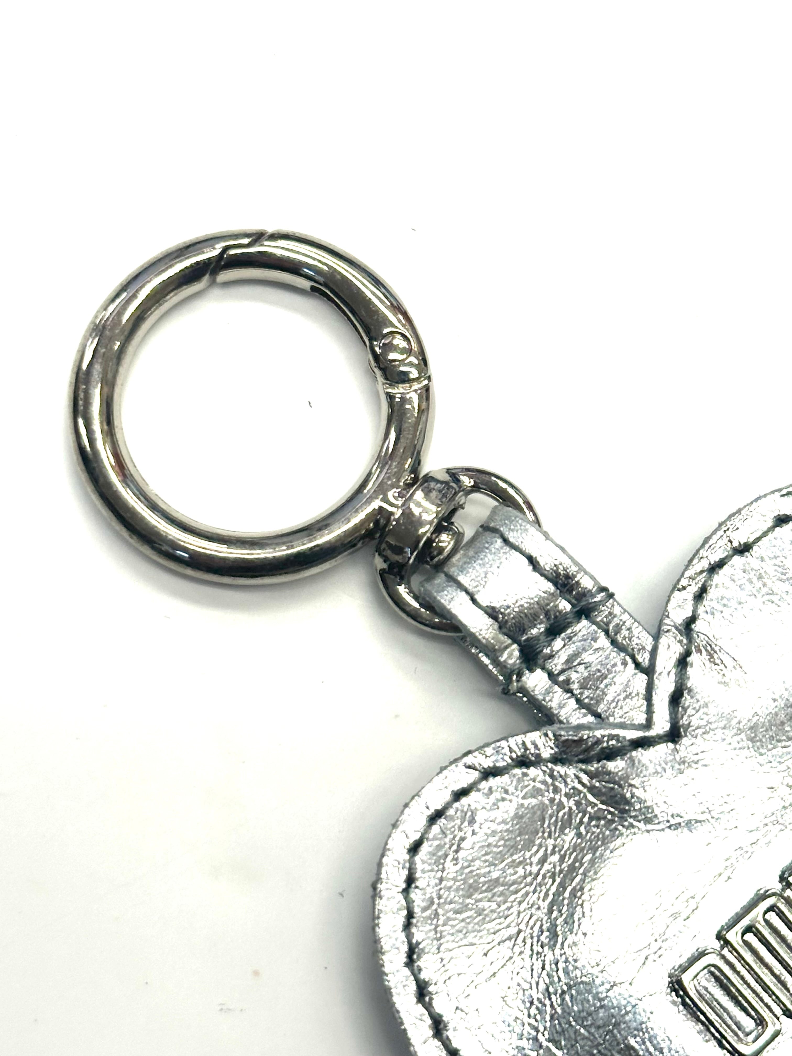 LOVE Locket KeyHolder SILVER | OMNES