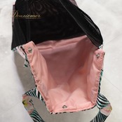 フラダンス 小物 バッグ ピンク系 マウナロア プルメリア柄 Maunaloa ガーメントバッグ かわいい 華やか おしゃれ 軽量 ブラック系 グリーン系 イエロー系 ピンク 黒 緑 黄 ハワイアンプリント アロハ フラ ダンス レッスン 練習 軽量バッグ おしゃれなバッグ ハワイアンデザイン フラダンス小物 フラダンスレッスン プルメリア柄 バッグ 華やかデザイン カラフルプリント 旅行用バッグ エコバッグ おしゃれグッズ フラ小物