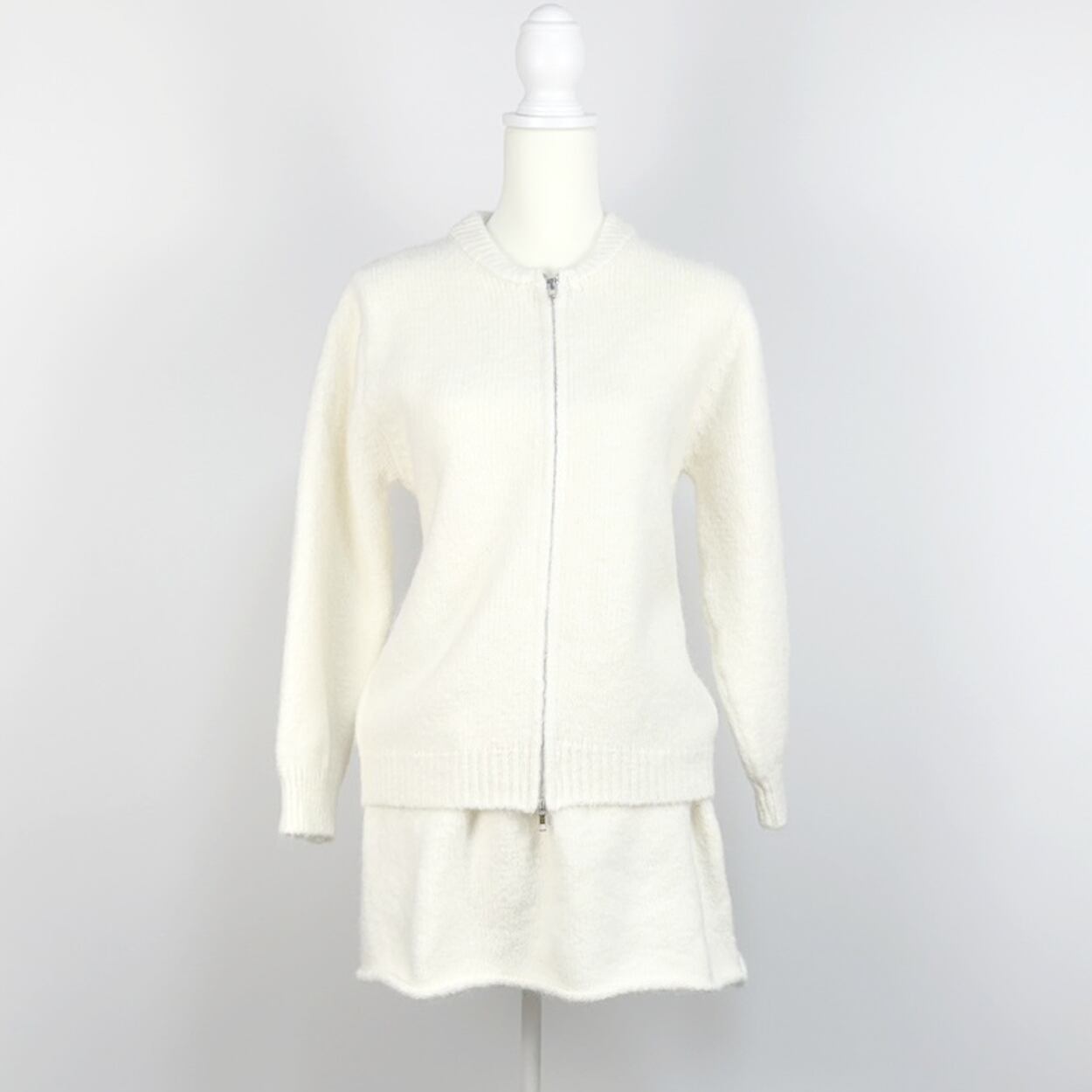 大人気 フレアプリティー セットアップ　　アイボリー