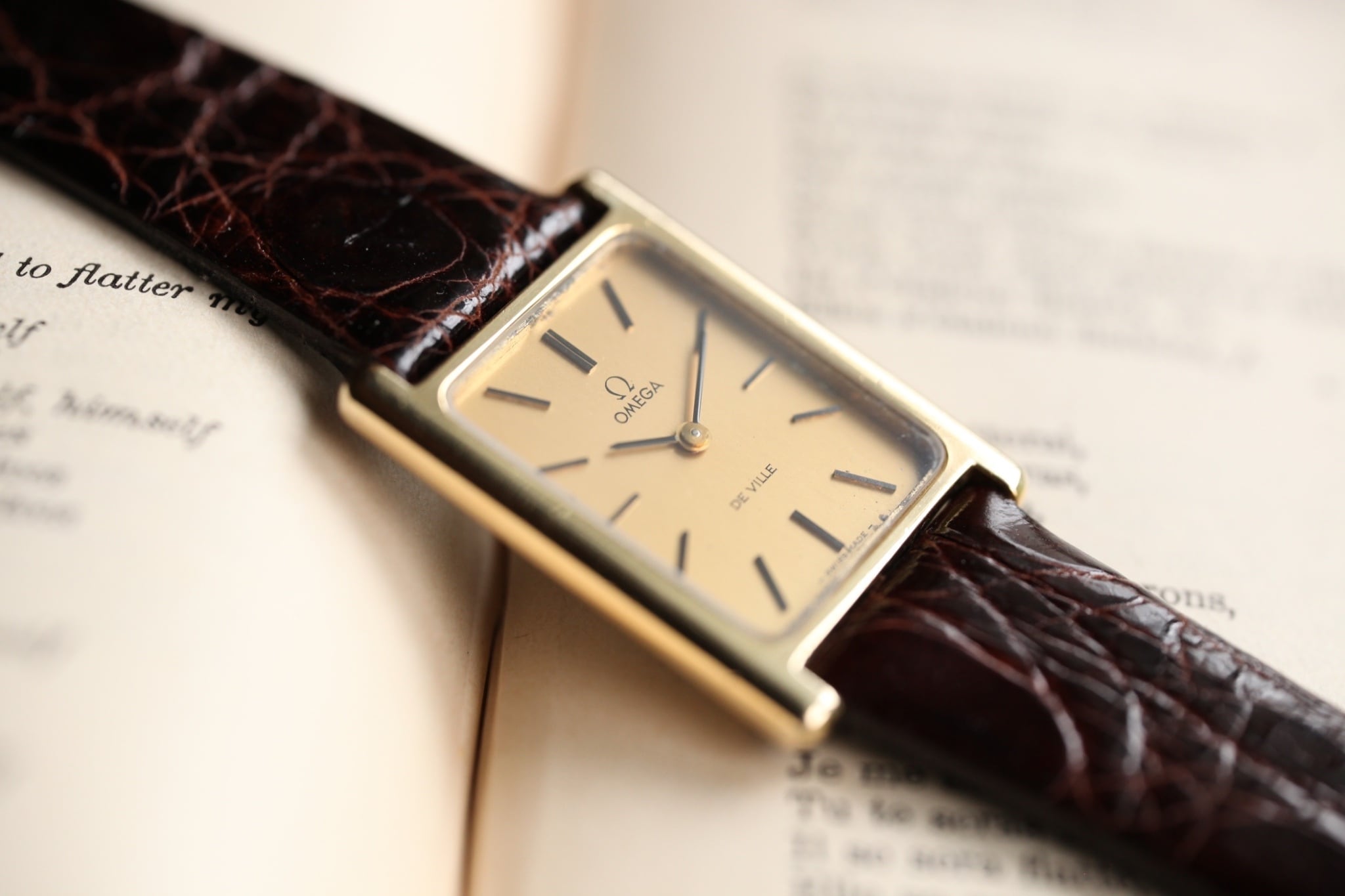 OMEGA】 1970's デヴィル タンク型 レクタンギュラー 角型 2針 OMEGA】 1970's デヴィル タンク型 レクタンギュラー 角型 2針