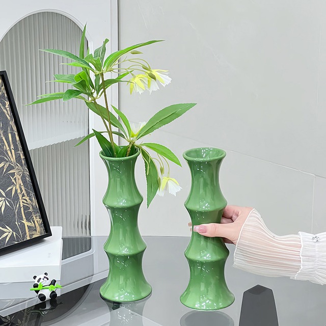 【高級陶器】和の趣 竹をかたどった高級陶器花瓶 茶室や床の間にも ユニークな生け花 ギフト おしゃれインテリア置物