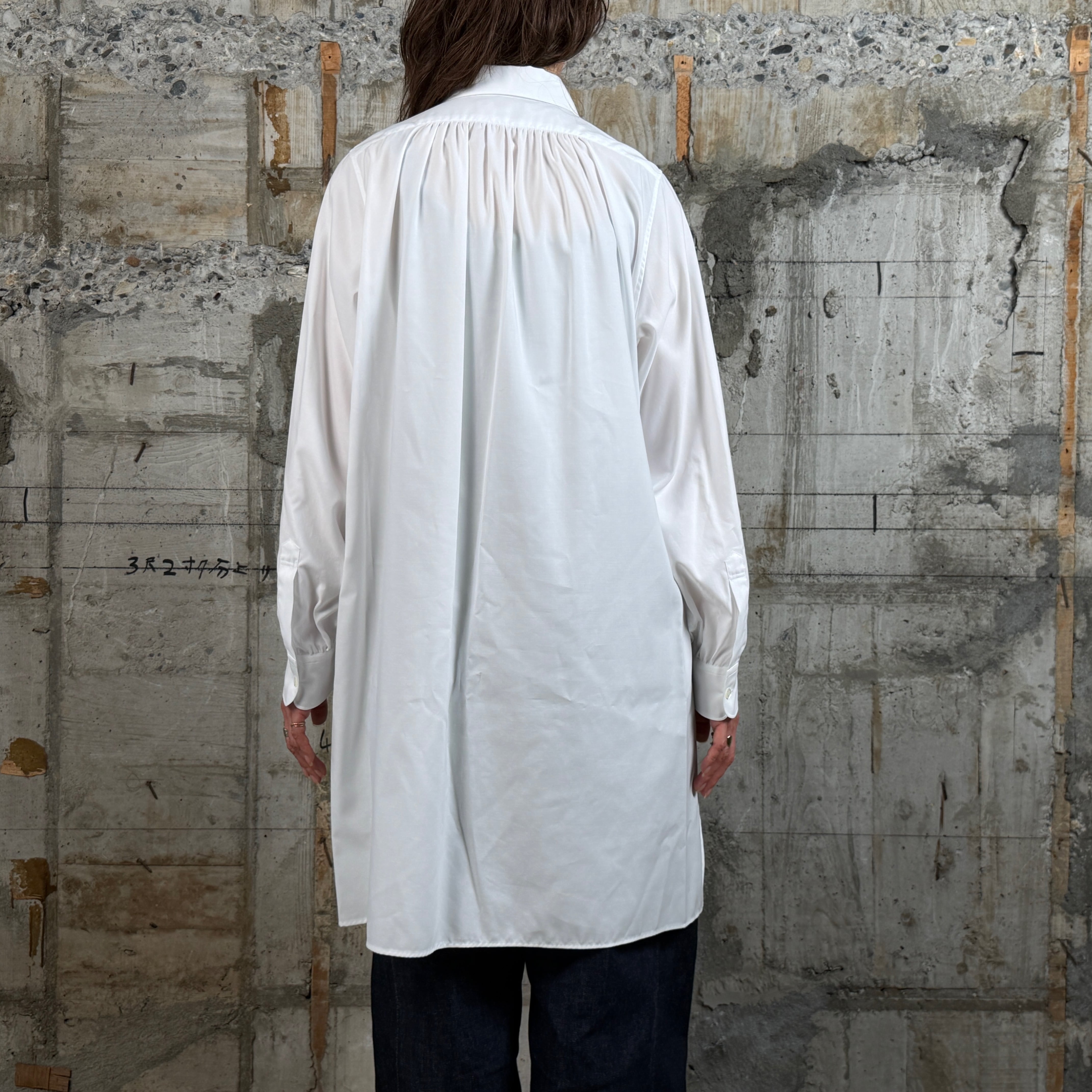 HYKE【ハイク】 BROAD LONG SHIRT (16261) / WHITE | glamour online