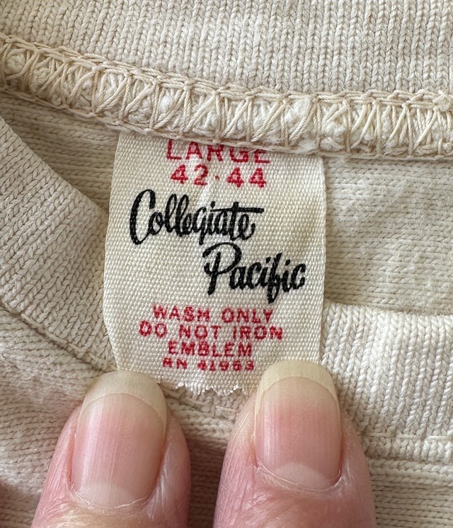 -Collegiate Pacific- Vintage 70-80s L Football T-shirt