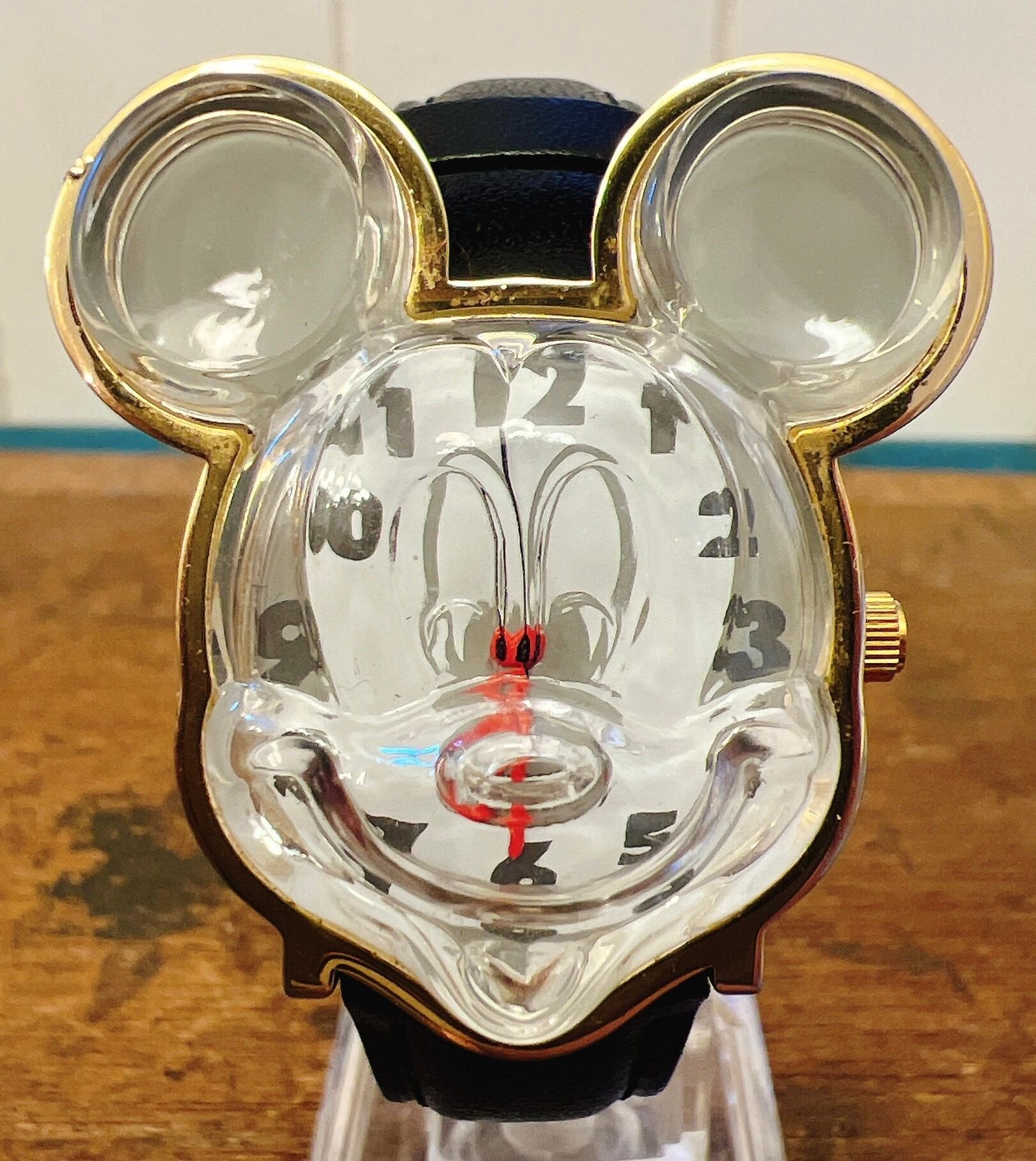 Timex Mickey フェイスシェイプ ウォッチ