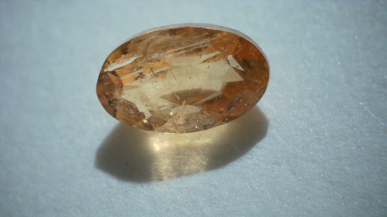 インペリアルトパーズ　約0.30ct　[C13‐257]