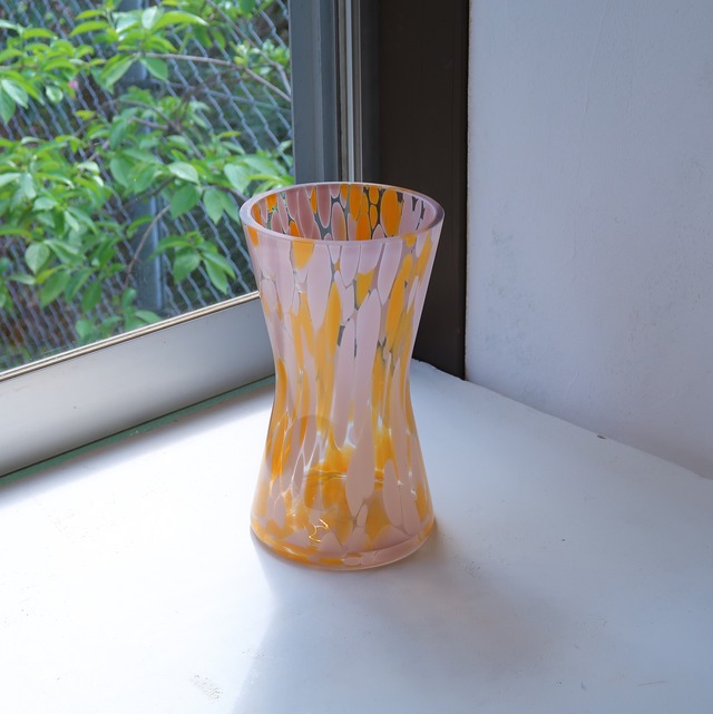 オレンジピンクマーブルの花瓶