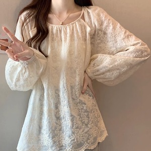 レディース トップス ブラウス プルオーバー チュニック 長袖 ラウンドネック 襟なし ワイド レース レースアップ 透け感 シースルー 薄手 かわいい 大人可愛い きれいめ シンプル カジュアル 上品 おしゃれ かっこいい レトロ こなれ感 ラフ ガーリー ルーズ 個性的 エレガント 主役級 存在感 とろみ感 抜け感 ラブリー キュート ベーシック ロマンティック ナチュラル 秋 デート お出かけ 休日 ショッピング カフェ 重ね着 コーデ 楽ちん 体型カバー 普段使い ゆったり ゆる アプリコット