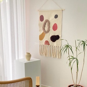 【DECORATION】カラフルもこもこタッセルタペストリー