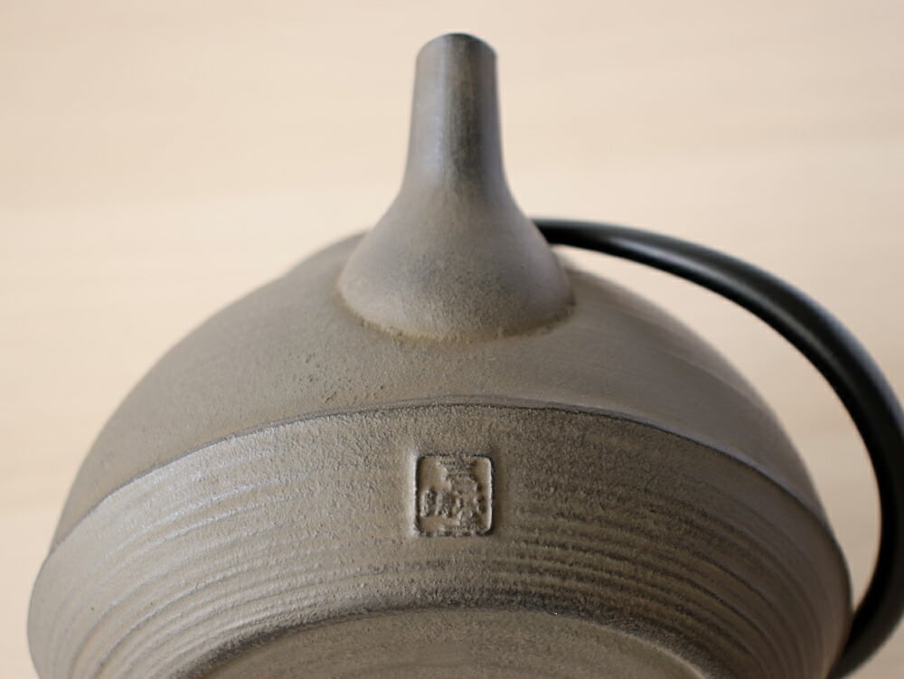 南部鉄器 壱鋳堂（ ITCHU-DO ）鉄瓶 刷毛目 1L ( 黒 / さび茶 )【 南部